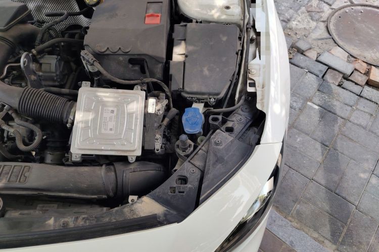 Used Mercedes-Benz A-Class 2019 A 200 L Sport Sedan First Edition Special Edition Engine Bay Left
