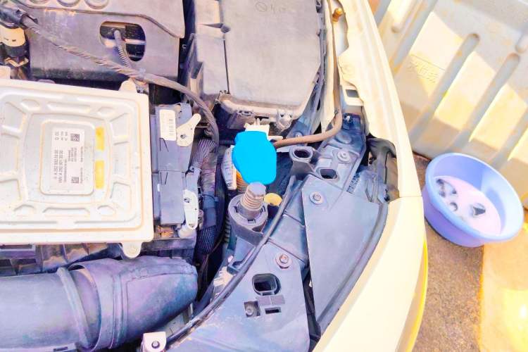 Used Mercedes-Benz A-Class 2019 A 200 L Sport Sedan Engine Bay Left