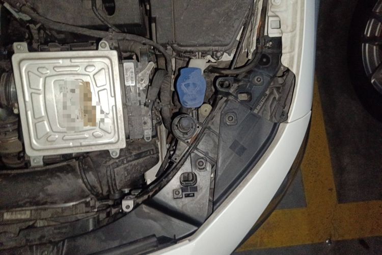 Used Mercedes-Benz A-Class 2019 A 200 L Engine Bay Left