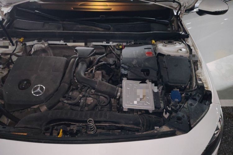Used Mercedes-Benz A-Class 2019 A 200 L Sport Sedan Engine Bay Left