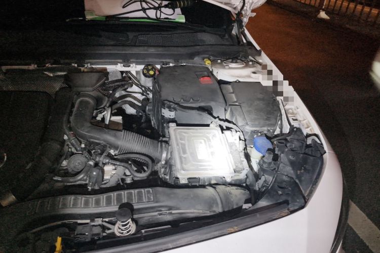 Used Mercedes-Benz A-Class 2019 A 180 L Sport Sedan Engine Bay Left