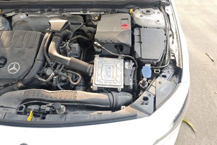 Used Mercedes-Benz A-Class 2019 A 180 L Sport Sedan Engine Bay Left