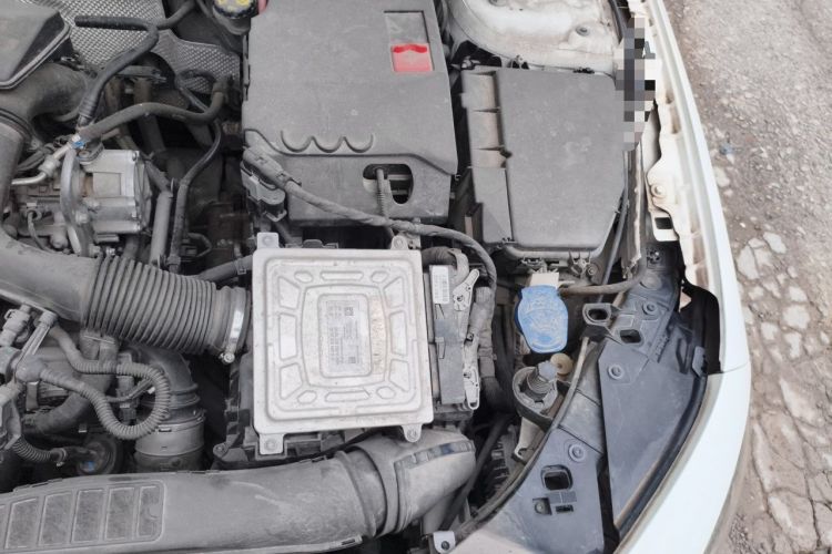 Used Mercedes-Benz A-Class 2019 A 200 L Sport Sedan Engine Bay Left