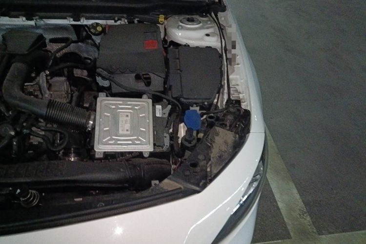 Used Mercedes-Benz A-Class 2019 Restyled A 200 L Sport Sedan Engine Bay Left