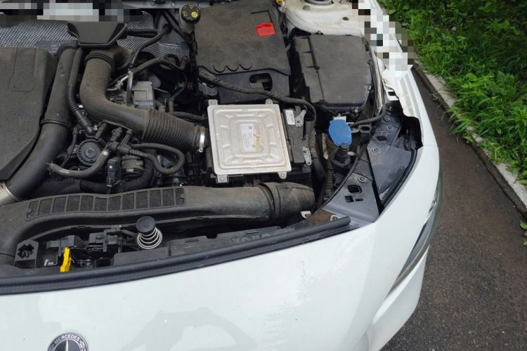 Used Mercedes-Benz A-Class 2019 A 200 L Engine Bay Left