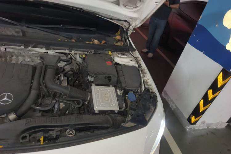 Used Mercedes-Benz A-Class 2019 A 200 L Sport Sedan Engine Bay Left