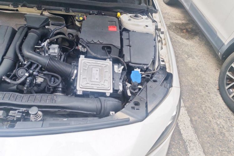 Used Mercedes-Benz A-Class 2019 A 200 L Sport Sedan First Edition Special Edition Engine Bay Left