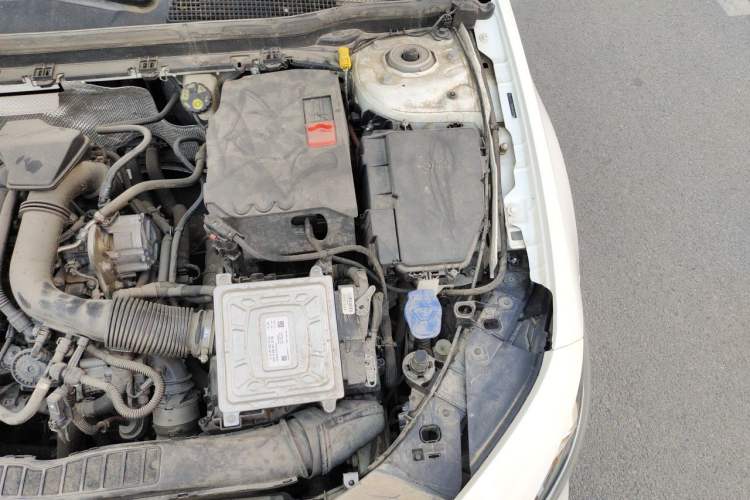 Used Mercedes-Benz A-Class 2019 A 200 Dynamic Edition Engine Bay Left