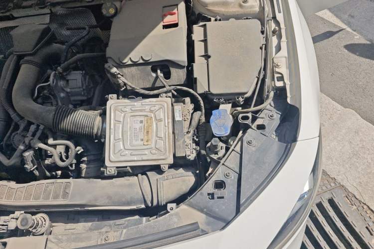 Used Mercedes-Benz A-Class 2019 A 200 L Sport Sedan Engine Bay Left