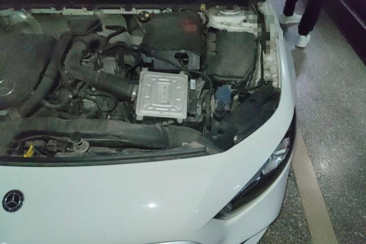 Used Mercedes-Benz A-Class 2019 A 200 L Sport Sedan Engine Bay Left