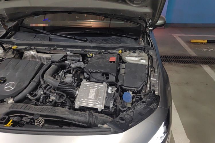 Used Mercedes-Benz A-Class 2019 A 200 L Sport Sedan Engine Bay Left