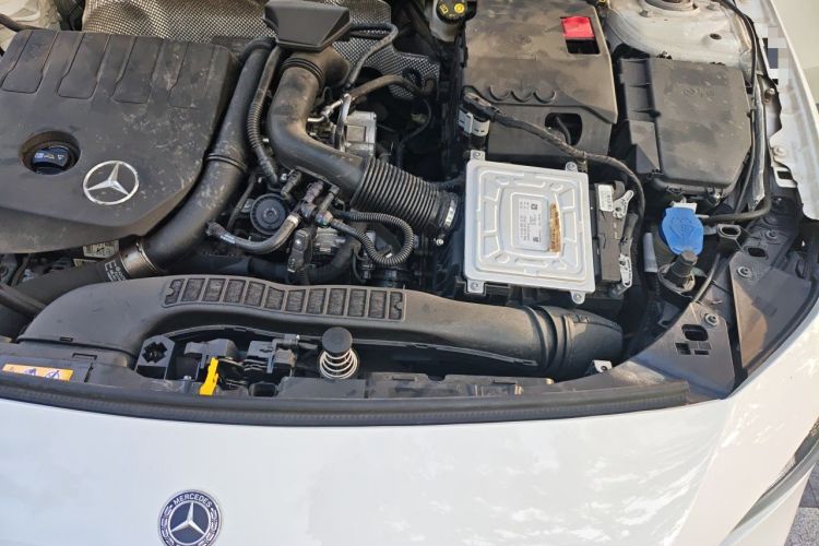 Used Mercedes-Benz A-Class 2019 A 180 L Sport Sedan Engine Bay Left