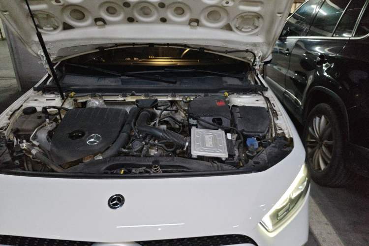 Used Mercedes-Benz A-Class 2019 Restyled A 200 L Sport Sedan Engine Bay Left