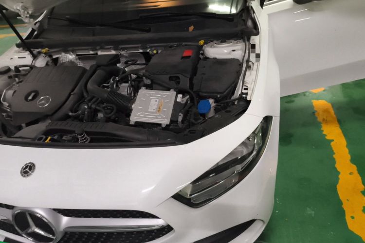Used Mercedes-Benz A-Class 2019 A 180 L Sport Sedan Engine Bay Left