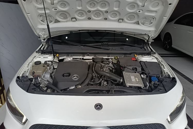 Used Mercedes-Benz A-Class 2019 A 200 Dynamic Edition Engine Bay