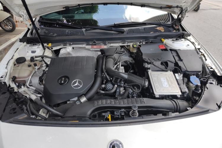 Used Mercedes-Benz A-Class 2019 A 200 Dynamic Edition Engine Bay