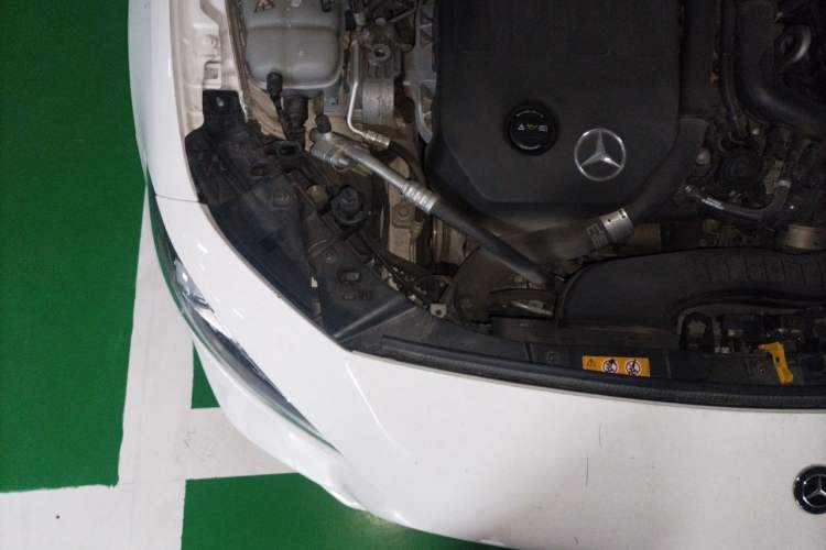 Used Mercedes-Benz A-Class 2019 A 200 L Sport Sedan Engine Bay Right