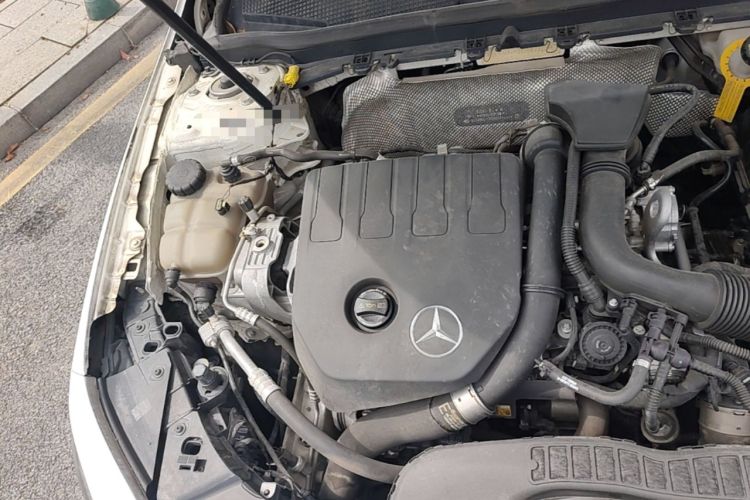 Used Mercedes-Benz A-Class 2019 A 200 L Sport Sedan First Edition Special Edition Engine Bay Right