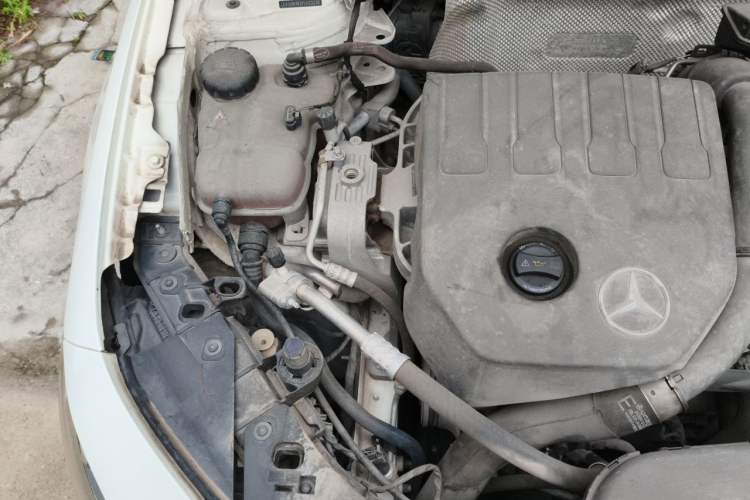 Used Mercedes-Benz A-Class 2019 A 200 L Sport Sedan Engine Bay Right