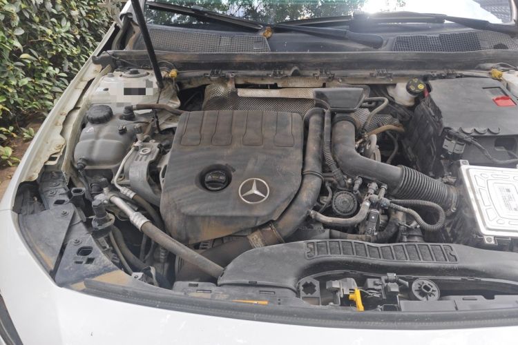 Used Mercedes-Benz A-Class 2019 A 200 L Engine Bay Right