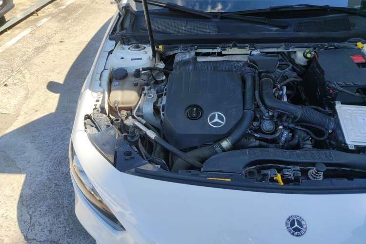 Used Mercedes-Benz A-Class 2019 A 200 Dynamic Edition Engine Bay Right