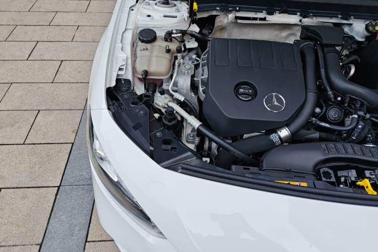 Used Mercedes-Benz A-Class 2019 A 200 L Sport Sedan Engine Bay Right