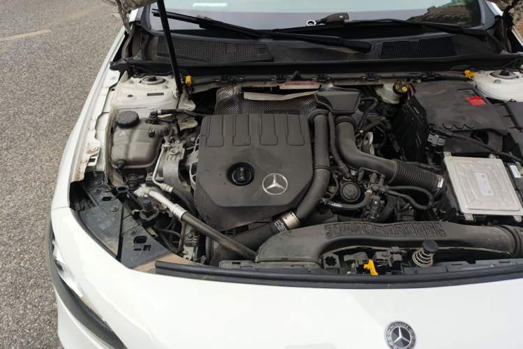 Used Mercedes-Benz A-Class 2019 A 200 L Engine Bay Right