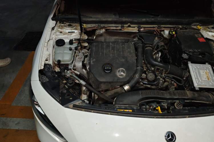Used Mercedes-Benz A-Class 2019 A 200 L Sport Sedan Engine Bay Right