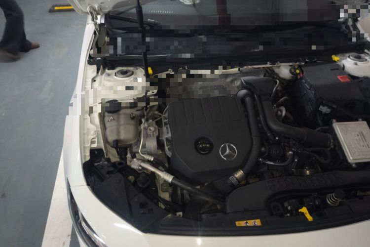 Used Mercedes-Benz A-Class 2019 A 180 L Engine Bay Right
