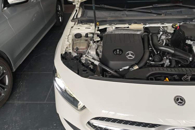 Used Mercedes-Benz A-Class 2019 A 200 L Sport Sedan Engine Bay Right
