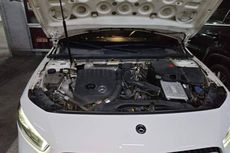 Used Mercedes-Benz A-Class 2019 Restyled A 200 L Sport Sedan Engine Bay Right