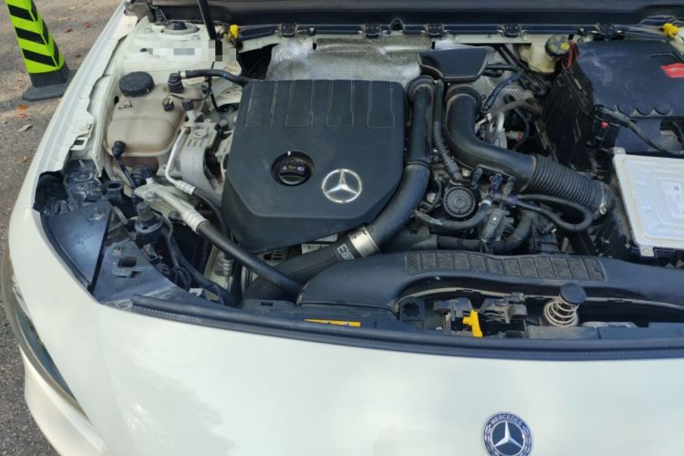 Used Mercedes-Benz A-Class 2019 A 200 Dynamic Edition Engine Bay Right