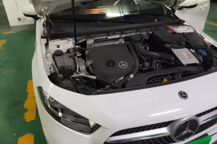 Used Mercedes-Benz A-Class 2019 A 180 L Sport Sedan Engine Bay Right