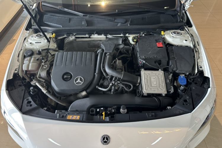 Used Mercedes-Benz A-Class 2019 A 200 Fashion Model Engine Bay