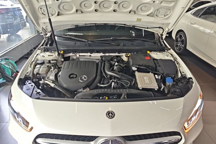Used Mercedes-Benz A-Class 2019 A 200 L Engine Bay