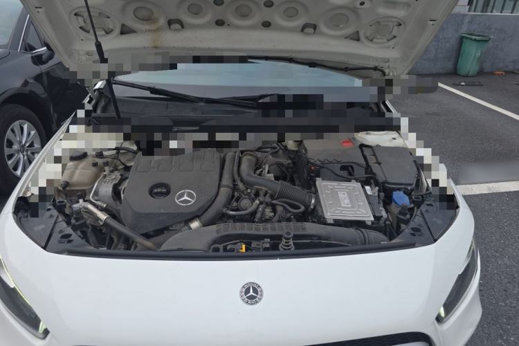 Used Mercedes-Benz A-Class 2019 A 200 Dynamic Edition Engine Bay