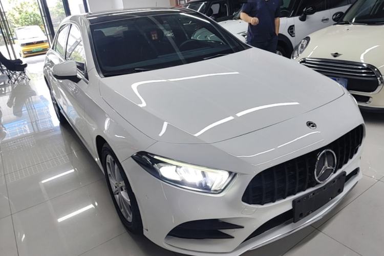 Used Mercedes-Benz A-Class 2019 A 200 Fashion Model Exterior 1