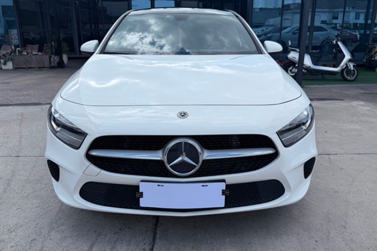 Used Mercedes-Benz A-Class 2019 A 180 L Exterior 1