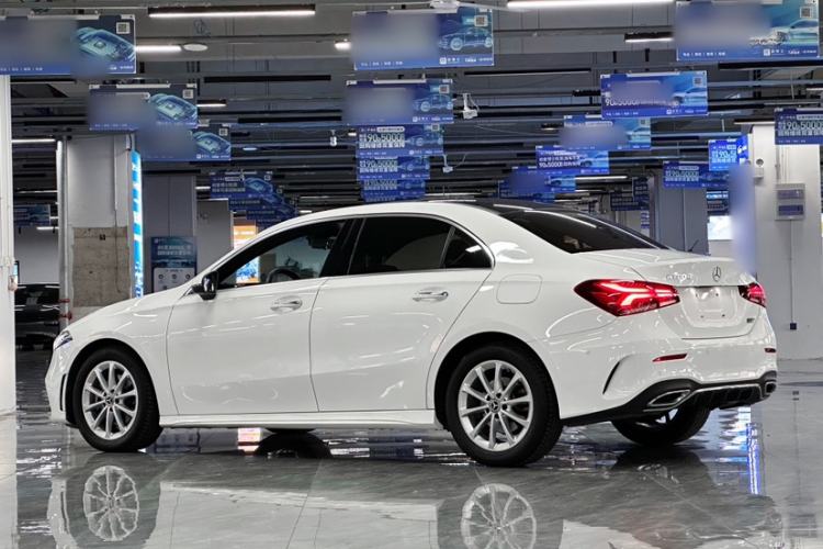 Used Mercedes-Benz A-Class 2019 Restyled A 200 L Sport Sedan Exterior 10