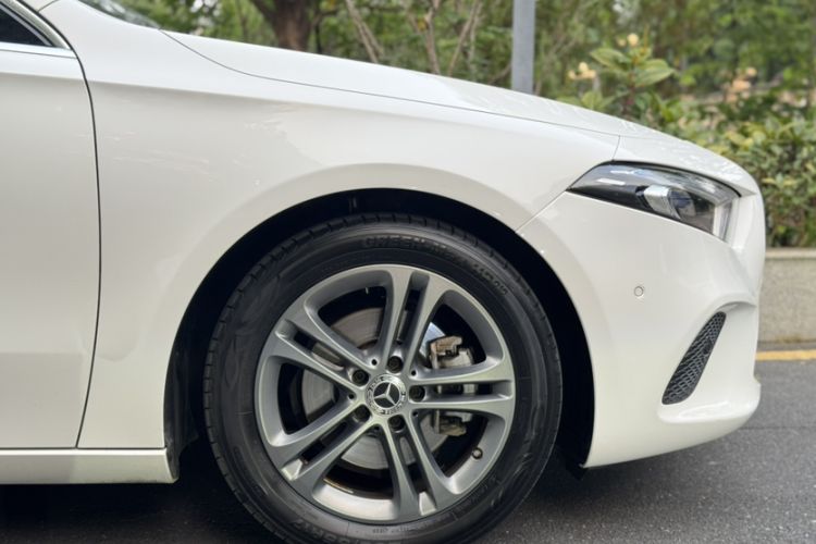 Used Mercedes-Benz A-Class 2019 A 200 Dynamic Edition Exterior 10