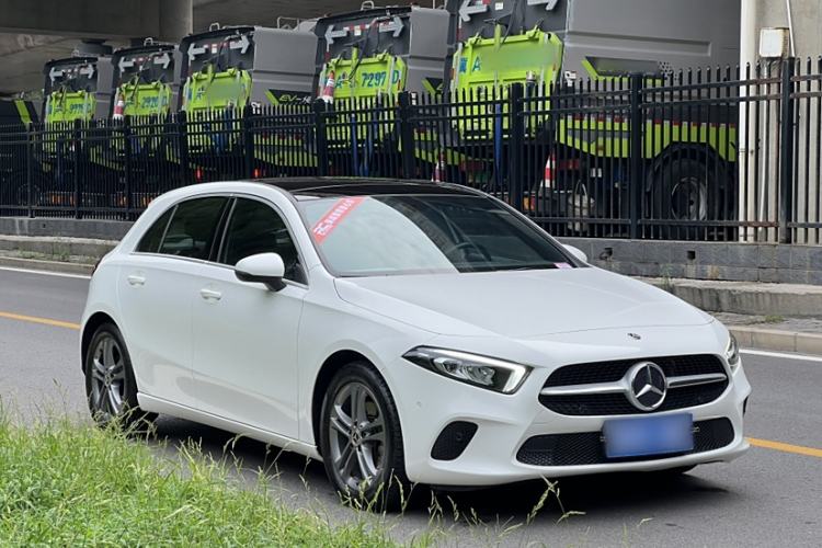 Used Mercedes-Benz A-Class 2019 A 200 Dynamic Edition Exterior 2