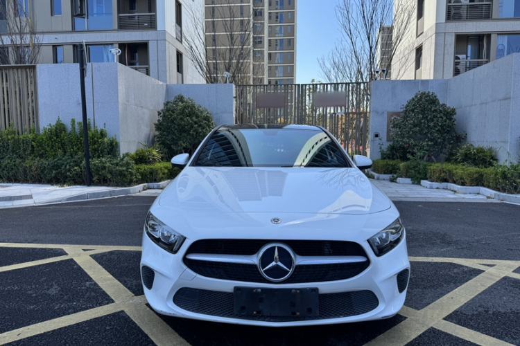 Used Mercedes-Benz A-Class 2019 A 200 Dynamic Edition Exterior 2