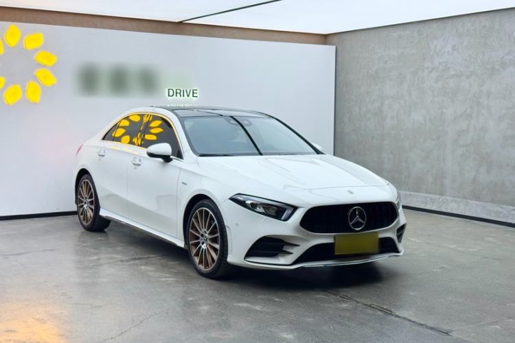 Used Mercedes-Benz A-Class 2019 A 200 L Sport Sedan First Edition Special Edition Exterior 3