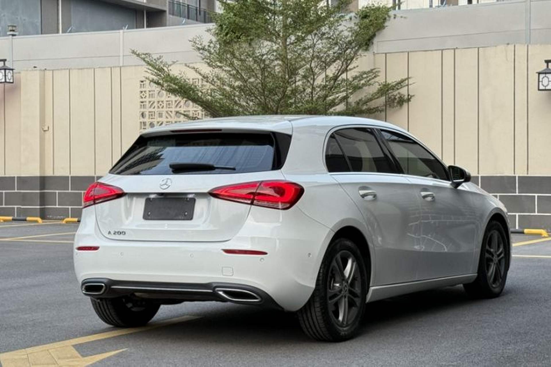 Used Mercedes-Benz A-Class 2019 A 200 Dynamic Edition Exterior 3