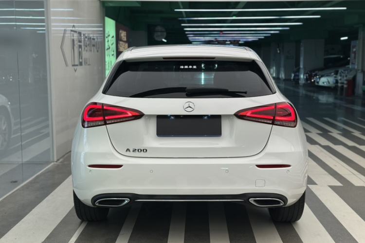 Used Mercedes-Benz A-Class 2019 A 200 Fashion Model Exterior 3