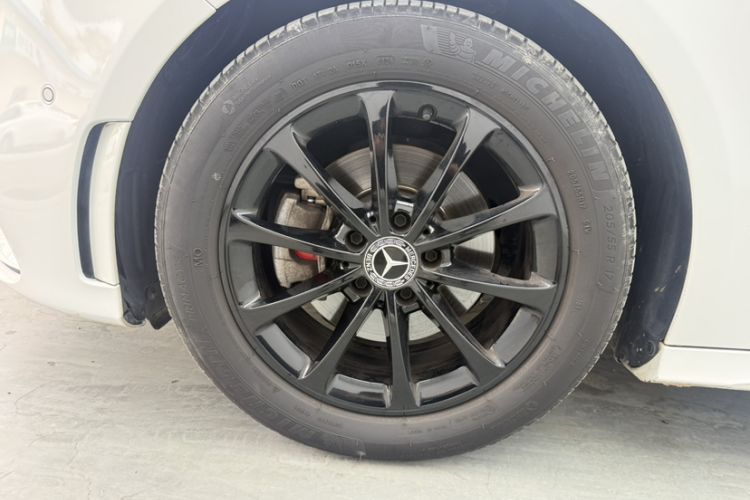 Used Mercedes-Benz A-Class 2019 Restyled A 200 L Sport Sedan Exterior 3