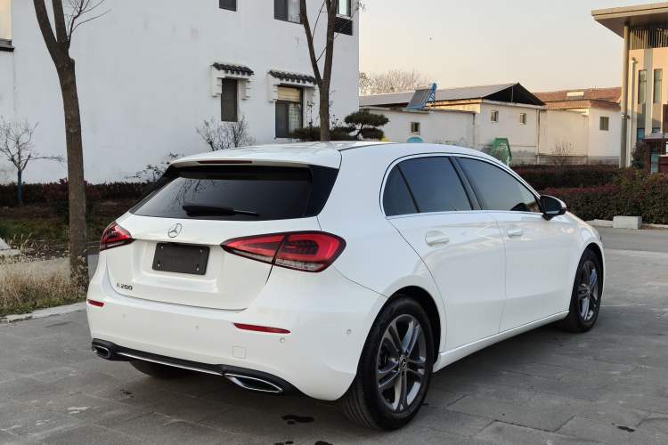 Used Mercedes-Benz A-Class 2019 A 200 Dynamic Edition Exterior 5