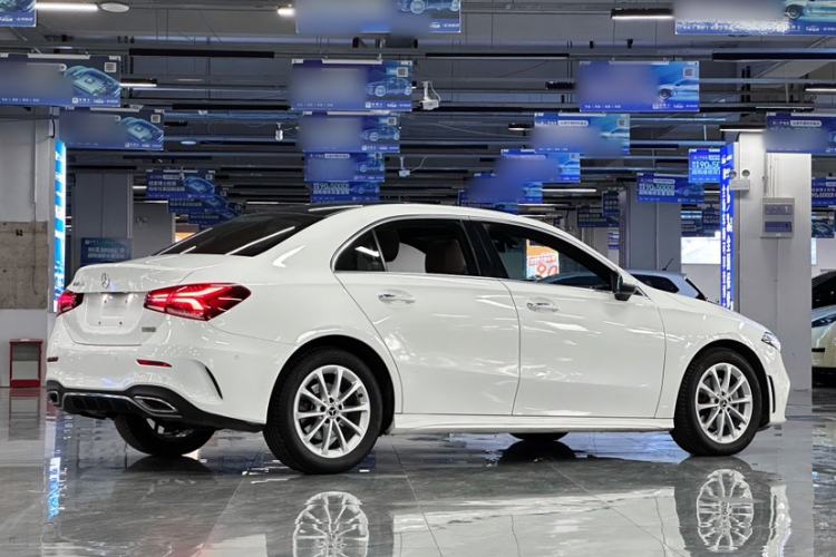 Used Mercedes-Benz A-Class 2019 Restyled A 200 L Sport Sedan Exterior 5