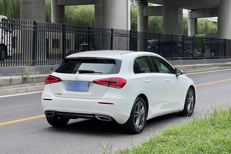 Used Mercedes-Benz A-Class 2019 A 200 Dynamic Edition Exterior 5