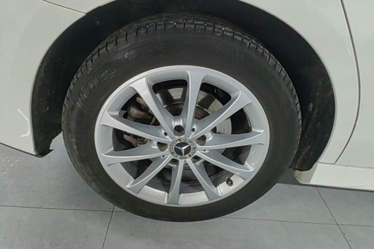 Used Mercedes-Benz A-Class 2019 Restyled A 200 L Sport Sedan Exterior 5